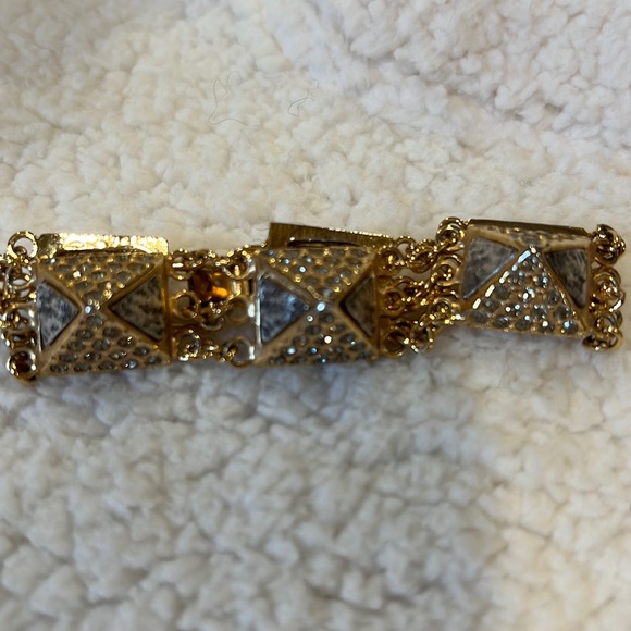 Tat 2 gold pyramid bracelet with rhinestone diamonds on the outside of pyramid - Picture 1 of 11